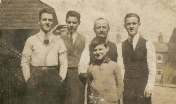 The Hooley brothers with their father George circa 1926